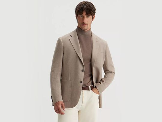 Jak nosić swetry męskie w stylu smart casual? Porady modowe marki Vistula