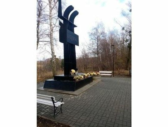Pomnik upamiętniający więźniów obozu koncentracyjnego Stutthof odnowiony 