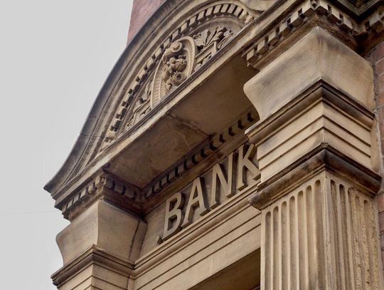 Sankcja kredytu darmowego – jak skutecznie ujarzmić bankowe błędy i odchudzić koszt pożyczki?