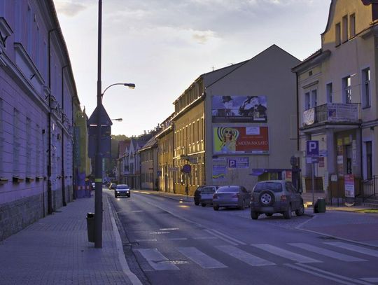 Szpecące reklamy znikają z miast. Gminy wprowadzają uchwałę