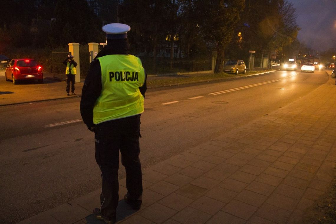 Biorą łapówki, ostrzegają przestępców... Jakie grzechy popełniają policjanci?