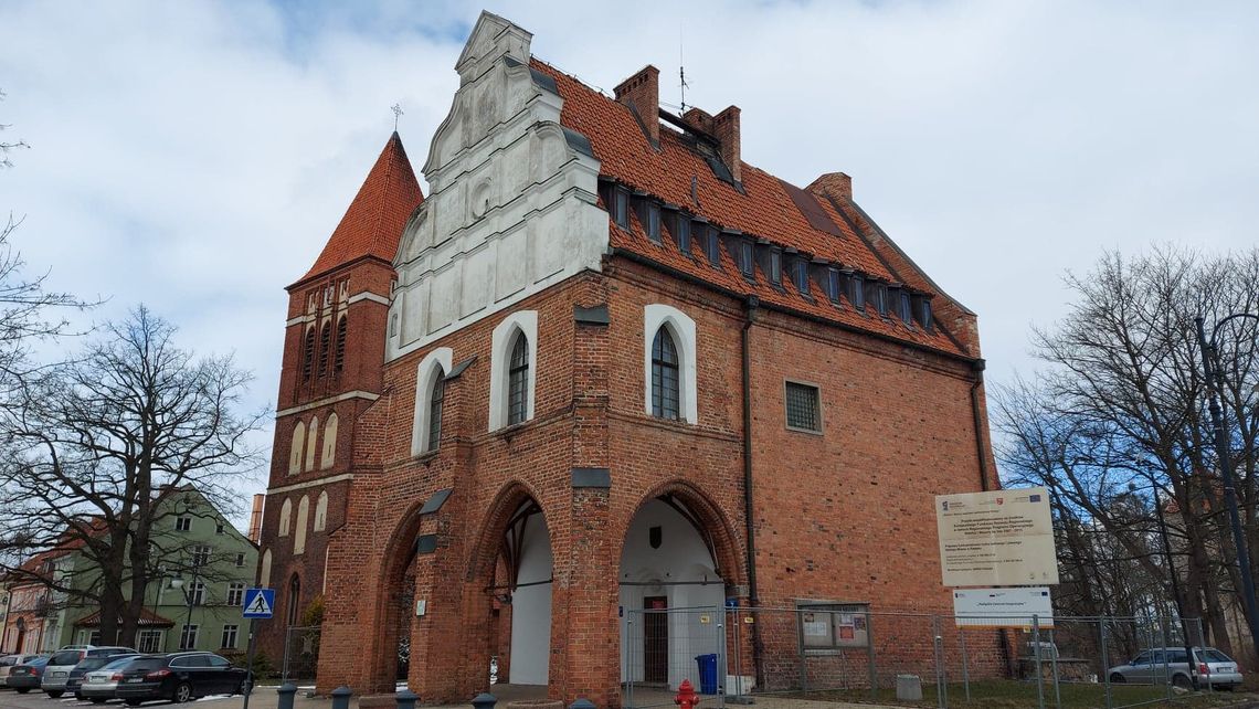 Dach zabytkowego ratusza zostanie wyremontowany 