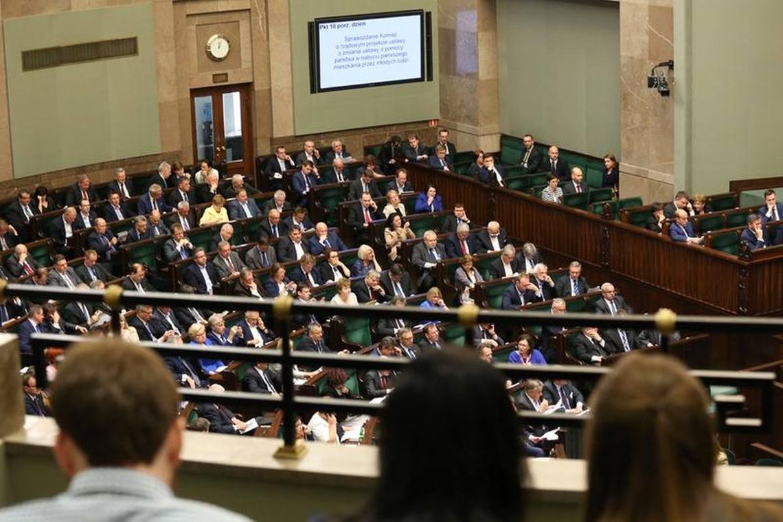 KO aż o 10 proc. w górę. Zmiana na podium wyborczym