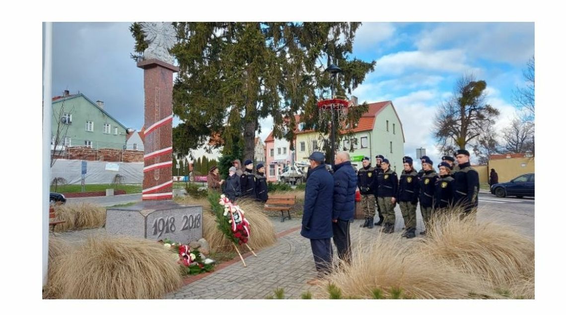 Pasłęk pamięta o ofiarach obu totalitaryzmów na Warmii i Mazurach