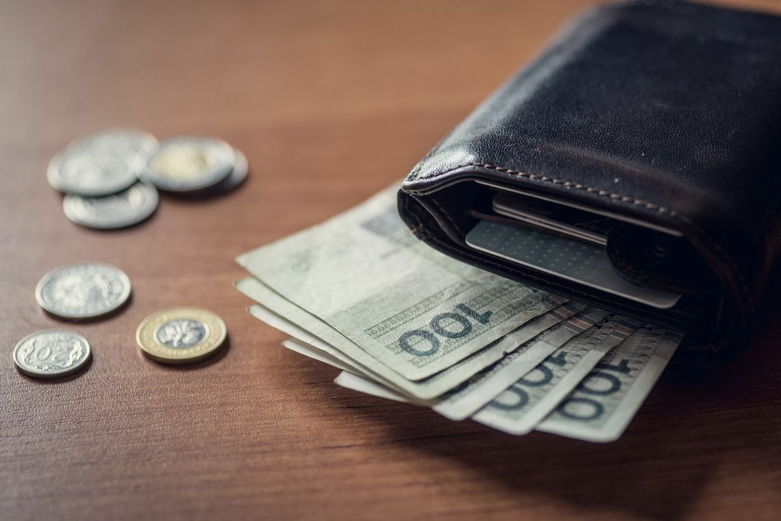 Polacy nie chcą płacić alimentów. Rekordzista zalega prawie milion złotych