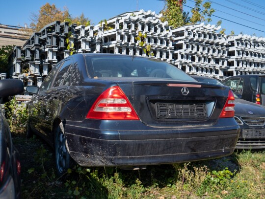 Mercedes C200